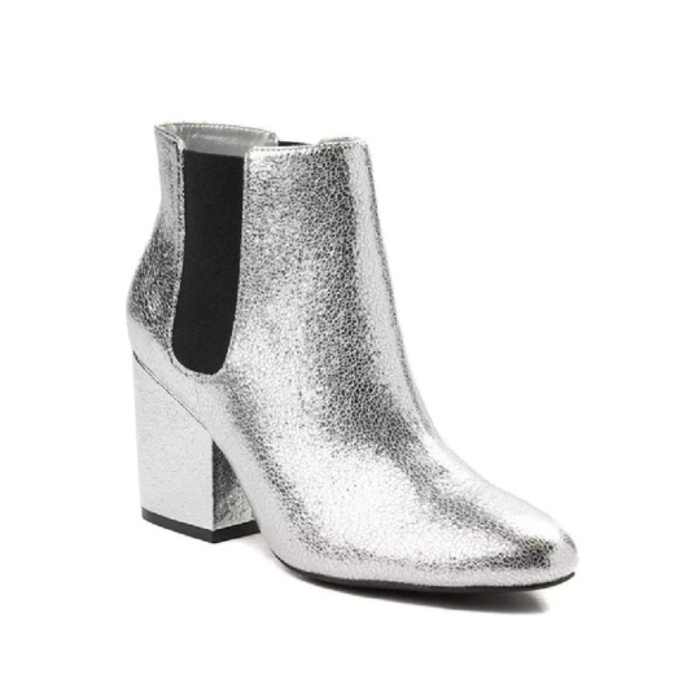 ⚡️MIA Shoes Zelma Metallic Silver Booties 6